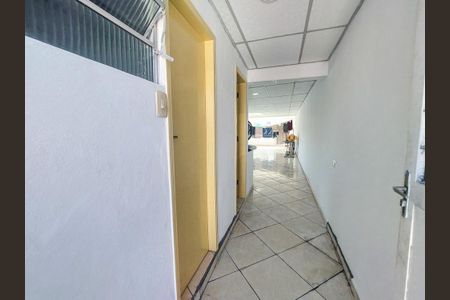 Casa à venda com 150m², 5 quartos e 2 vagas Casa à venda com 150m², 5 quartos e 2 vagasQuintal