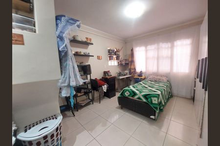Casa à venda com 150m², 5 quartos e 2 vagas Casa à venda com 150m², 5 quartos e 2 vagasQuarto 4