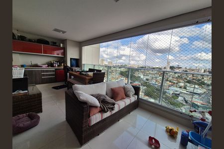 Sala de apartamento à venda com 3 quartos, 104m² em Vila Lucia Elvira, São Paulo