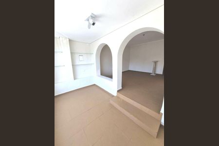 Casa à venda com 3 quartos, 200m² em Vila Olímpia, São Paulo