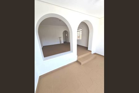 Casa à venda com 3 quartos, 200m² em Vila Olímpia, São Paulo