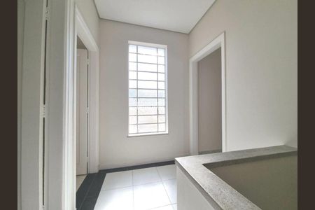 Casa à venda com 3 quartos, 200m² em Vila Olímpia, São Paulo