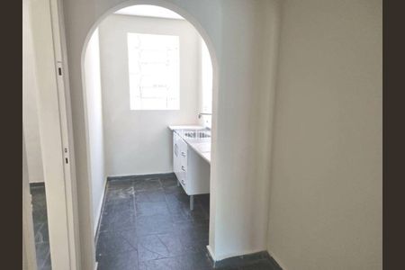 Casa à venda com 3 quartos, 200m² em Vila Olímpia, São Paulo
