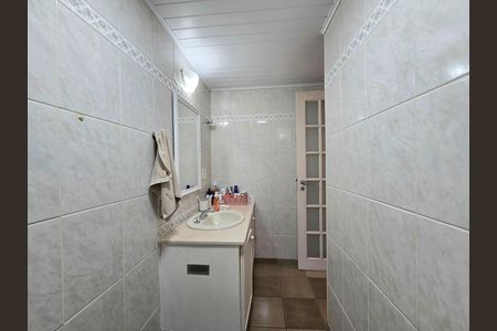 Apartamento à venda com 68m², 2 quartos e 1 vaga Apartamento à venda com 68m², 2 quartos e 1 vagaBanheiro Social