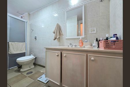 Apartamento à venda com 68m², 2 quartos e 1 vaga Apartamento à venda com 68m², 2 quartos e 1 vagaBanheiro Social