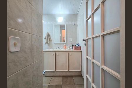 Apartamento à venda com 68m², 2 quartos e 1 vaga Apartamento à venda com 68m², 2 quartos e 1 vagaBanheiro Social