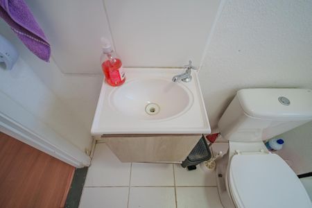 Apartamento à venda com 43m², 2 quartos e sem vaga Apartamento à venda com 43m², 2 quartos e sem vagaBanheiro