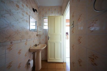 Banheiro de casa para alugar com 1 quarto, 100m² em Vila Guilhermina, São Paulo