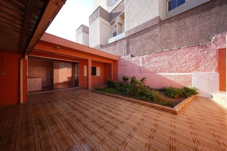 Casa para alugar com 100m², 1 quarto e 1 vaga Casa para alugar com 100m², 1 quarto e 1 vagaQuintal