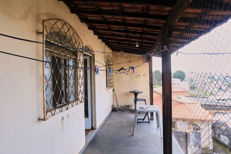 Casa à venda com 200m², 3 quartos e 1 vaga Casa à venda com 200m², 3 quartos e 1 vagaVaranda da Sala