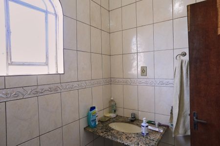 Casa à venda com 200m², 3 quartos e 1 vaga Casa à venda com 200m², 3 quartos e 1 vagaBanheiro da Suíte