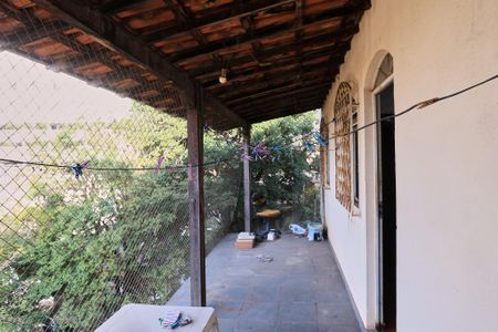 Casa à venda com 200m², 3 quartos e 1 vaga Casa à venda com 200m², 3 quartos e 1 vagaVaranda da Sala