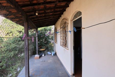 Casa à venda com 200m², 3 quartos e 1 vaga Casa à venda com 200m², 3 quartos e 1 vagaVaranda da Sala