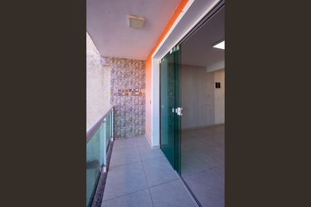 Varanda da Sala de casa de condomínio para alugar com 2 quartos, 90m² em Colubandê, São Gonçalo