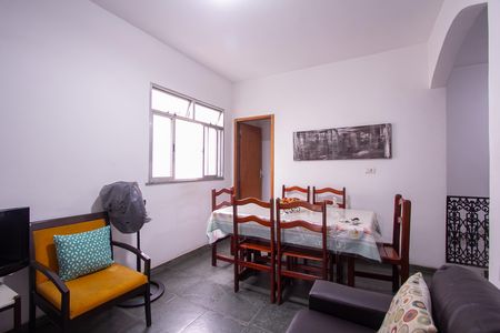 Casa para alugar com 360m², 6 quartos e 6 vagas Casa para alugar com 360m², 6 quartos e 6 vagasCopa