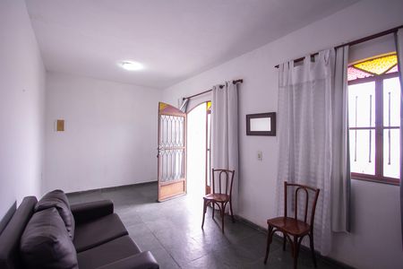 Casa para alugar com 360m², 6 quartos e 6 vagas Casa para alugar com 360m², 6 quartos e 6 vagasSala 1