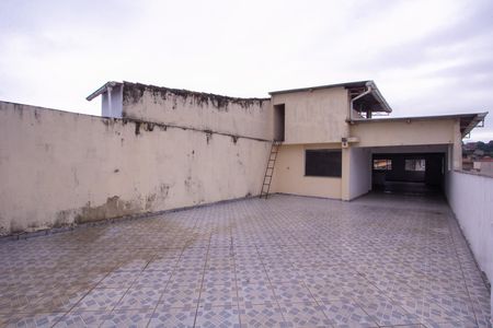 Casa para alugar com 360m², 6 quartos e 6 vagas Casa para alugar com 360m², 6 quartos e 6 vagasTerraço