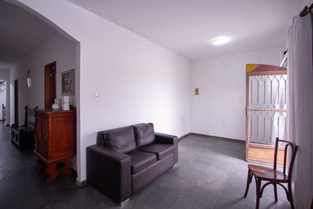 Casa para alugar com 360m², 6 quartos e 6 vagas Casa para alugar com 360m², 6 quartos e 6 vagasSala 1