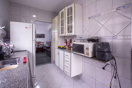 Casa para alugar com 360m², 6 quartos e 6 vagas Casa para alugar com 360m², 6 quartos e 6 vagasCozinha 1
