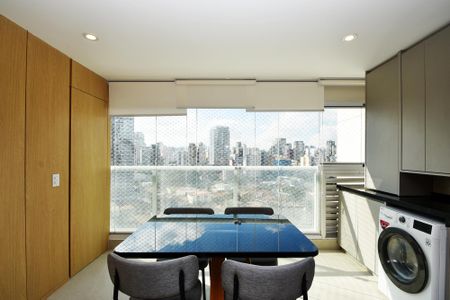 sala de jantar de apartamento para alugar com 2 quartos, 58m² em Pinheiros, São Paulo