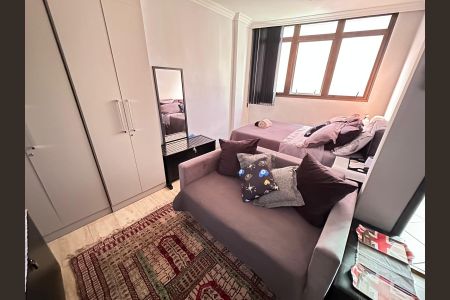 Apartamento à venda com 40m², 1 quarto e sem vagaSala/Quarto