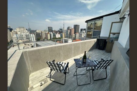 Apartamento à venda com 40m², 1 quarto e sem vagaVaranda
