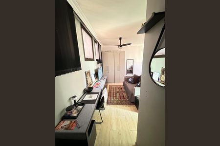 Apartamento à venda com 40m², 1 quarto e sem vagaSala/Quarto