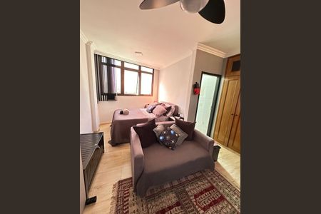 Apartamento à venda com 40m², 1 quarto e sem vagaSala/Quarto