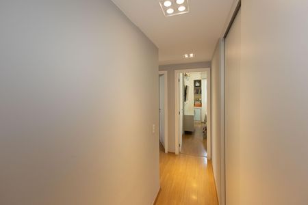 Apartamento à venda com 113m², 3 quartos e 2 vagas Apartamento à venda com 113m², 3 quartos e 2 vagasCorredor