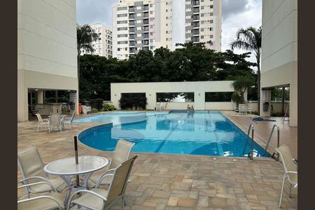 Apartamento à venda com 65m², 2 quartos e 1 vagaÁrea comum - Piscina