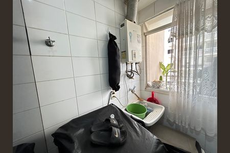 Apartamento à venda com 65m², 2 quartos e 1 vagaÁrea de Serviço