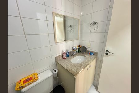 Apartamento à venda com 65m², 2 quartos e 1 vagaBanheiro Social