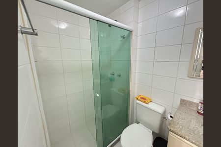 Apartamento à venda com 65m², 2 quartos e 1 vagaBanheiro Social
