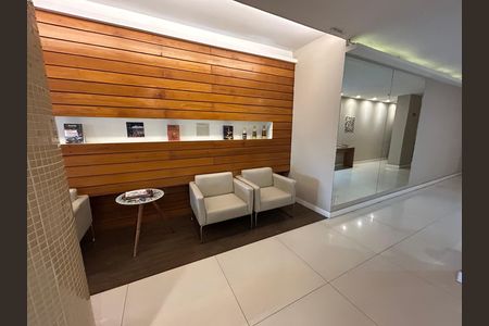 Apartamento à venda com 65m², 2 quartos e 1 vagaHall de entrada