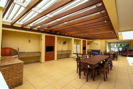 Apartamento à venda com 65m², 2 quartos e 1 vaga Apartamento à venda com 65m², 2 quartos e 1 vagaÁrea comum - Churrasqueira