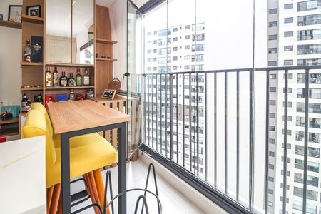 Apartamento para alugar com 55m², 2 quartos e 1 vagaVaranda