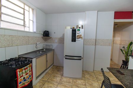 Apartamento à venda com 110m², 3 quartos e sem vaga Apartamento à venda com 110m², 3 quartos e sem vagaCozinha e Área de Serviço