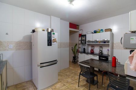 Apartamento à venda com 110m², 3 quartos e sem vaga Apartamento à venda com 110m², 3 quartos e sem vagaCozinha e Área de Serviço