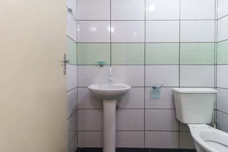 Apartamento para alugar com 47m², 2 quartos e 1 vaga Apartamento para alugar com 47m², 2 quartos e 1 vagaBanheiro