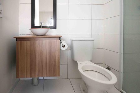 Banheiro de apartamento para alugar com 1 quarto, 35m² em Vila Graciosa, São Paulo