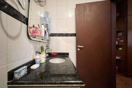 Casa à venda com 3000m², 5 quartos e 6 vagas
