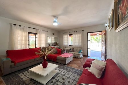 Casa à venda com 3000m², 5 quartos e 6 vagas