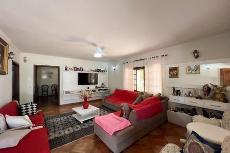 Casa à venda com 3000m², 5 quartos e 6 vagas