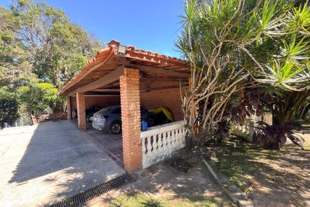 Casa à venda com 3000m², 5 quartos e 6 vagas