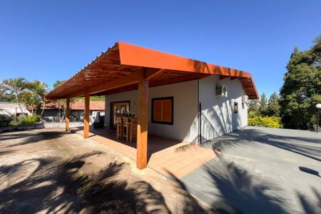 Casa à venda com 3000m², 5 quartos e 6 vagas