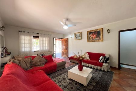 Casa à venda com 3000m², 5 quartos e 6 vagas
