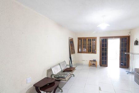 Casa para alugar com 160m², 2 quartos e 3 vagas Casa para alugar com 160m², 2 quartos e 3 vagasSala