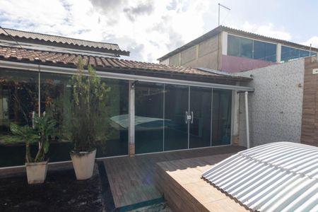 Casa para alugar com 160m², 2 quartos e 3 vagas Casa para alugar com 160m², 2 quartos e 3 vagasÁrea externa