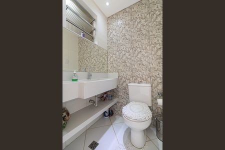 Casa à venda com 249m², 3 quartos e 5 vagasLavabo