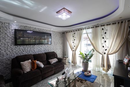 Casa à venda com 249m², 3 quartos e 5 vagasSala